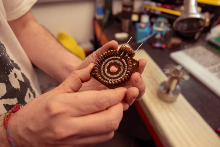 Interior of the new stepped attenuator